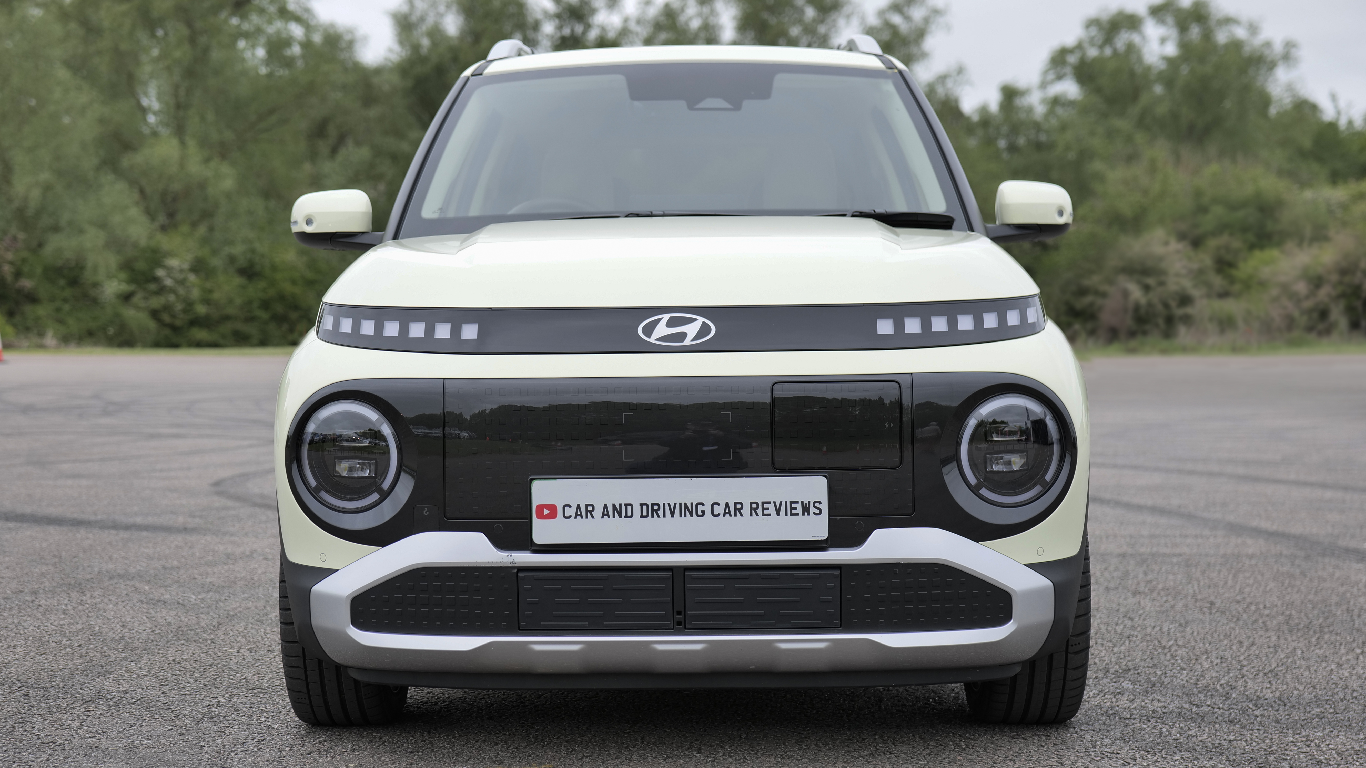 HYUNDAI INSTER ELECTRIC HATCHBACK 85kW 02 49kWh 5dr Auto [No Heat Pump]